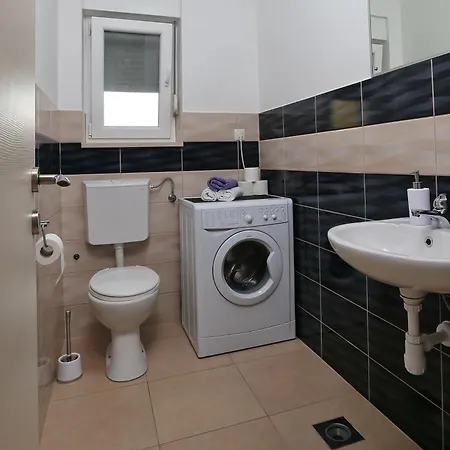 Olea Mit Pool In Kastel Sucurac, Dalmatien Holiday home *